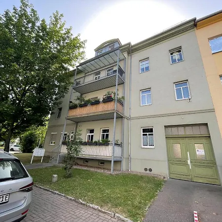 Moderne Luxuswohnung Mit Parkblick In Altstadtnahe Apartment *